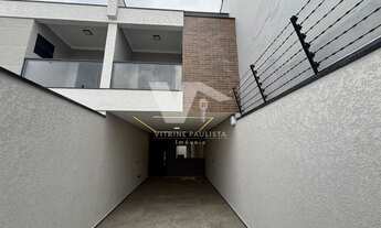 Imagem 1: Sobrado à venda na Vila Carrão, com 3 suítes e 2 vagas de garagem. Imóvel espaçoso com dua