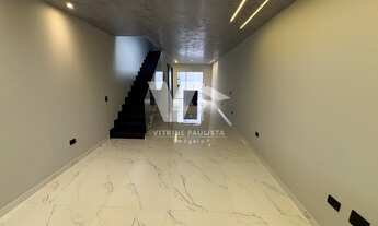 Imagem 2: Sobrado à venda na Vila Carrão, com 3 suítes e 2 vagas de garagem. Imóvel espaçoso com dua