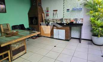 Imagem 3: Sobrado à venda na Vila Guilhermina, com 4 dormitórios, 1 suíte e 5 vagas de garagem. Poss