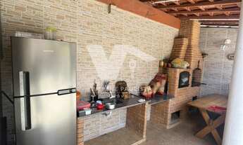 Imagem 5: Sobrado à venda no Jardim Aricanduva, com 3 dormitórios, 1 suíte e 5 vagas. Quintal grande