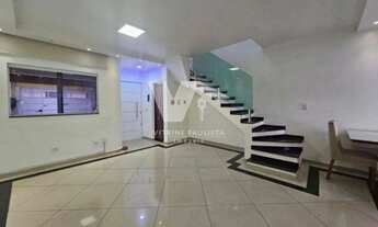 Imagem 2: Sobrado à venda em Itaquera, com 3 dormitórios, 1 suíte e 2 vagas de garagem. Com dois qui