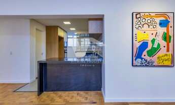 Imagem 2: Apartamento à venda em Higienópolis com 3 quartos, 1 suíte e 2 vagas de garagem, com 129m²