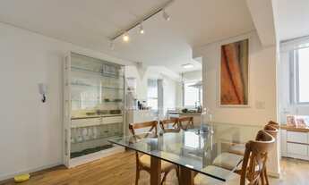 Imagem 3: Apartamento à venda no Jardim Paulista com 2 quartos e 1 vaga, reformado e mobiliado. Com