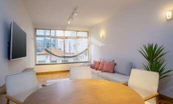 Imagem 2: Apartamento à venda em Pinheiros com 3 quartos (1 suíte) e 1 vaga de garagem, mobiliado e