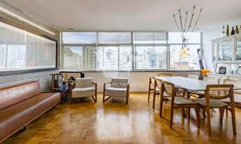 Imagem 2: Apartamento à venda no Jardim Paulista com 3 quartos (2 suítes) e 1 vaga. Reformado, com 1