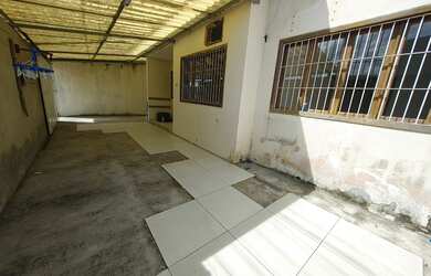 Imagem 2: Casa para venda em Reis Magos, Serra-ES: 2 quartos, 1 suíte, 1 sala, 2 vagas de garagem, 7