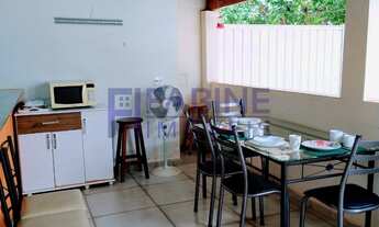 Imagem 4: CASA COM CHÁLES EM OLÍMPIA