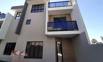 Imagem: Sobrados Triplex a Venda em condomínio