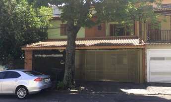 Imagem: Lindo sobrado com 200m², com duas vagas