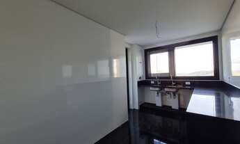 Imagem 5: Apartamento 4 quartos com 2 suítes, sendo 1 Suíte master com banheira, 1 suíte normal e 2