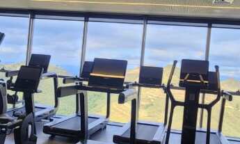 Imagem 3: Apartamento medindo 478 m², sendo 4 suítes com closet, Suíte máster com 2 closets Sr. e Sr