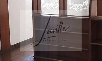 Imagem 1: Área privativa com 4 quartos, todos com armários embutidos, sendo 1 suíte, Sala de estar