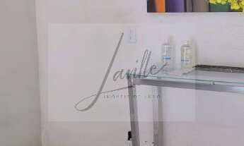 Imagem 4: Área privativa com 4 quartos, todos com armários embutidos, sendo 1 suíte, Sala de estar