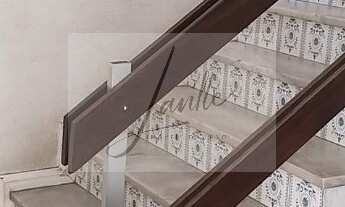 Imagem 3: Área privativa com 4 quartos, todos com armários embutidos, sendo 1 suíte, Sala de estar