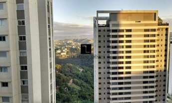 Imagem 2: Apartamento 2 quartos, sendo 1 suíte, todos os quartos com armários e piso em laminado de