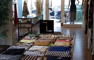 Imagem 2: Loja pronta e decorada no Jardim Cambuí medindo 140 m² com piso porcelanato, rebaixamento