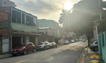 Imagem 3: TERRENO COM 3 CASAS I 500M² I DORMITÓRIOS I SALAS l COZINHAS I 01 VAGA I BANHEIROS I R$70