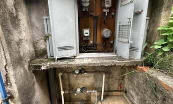 Imagem 6: TERRENO COM 3 CASAS I 500M² I DORMITÓRIOS I SALAS l COZINHAS I 01 VAGA I BANHEIROS I R$70