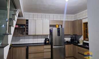 Imagem 3: SOBRADO I 60M² I 2 DORMITÓRIOS I SALA I VARANDA I 1 VAGA DE GARAGEM I R$370.000,00 I NO B