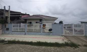 Imagem: CASA À VENDA COM 4 DORMITÓRIOS, SENDO