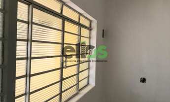 Imagem 5: Casa térrea com cômodos amplos, 02 dormitórios, 01 vaga coberta e despensa à venda por R$3