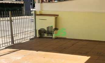 Imagem 2: Casa térrea com cômodos amplos, 02 dormitórios, 01 vaga coberta e despensa à venda por R$3