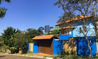 Imagem: Casa ampla com 04 suítes, piscina e churrasqueira