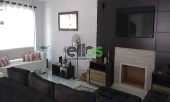 Imagem 2: Casa com 03 dormitórios, 02 suítes, piscina aquecida, churrasqueira, sala c/ lareira, 255m