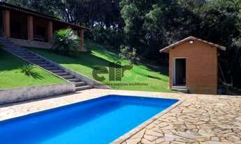 Imagem: Chácara c/ ampla área verde, churrasqueira