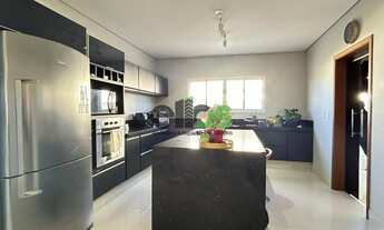 Imagem 3: Casa MODERNA, inteira PLANEJADA, 04 suítes, lareira, piscina, churrasqueira, 417m² terreno