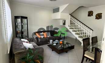 Imagem 7: Casa c/ MÓVEIS PLANEJADOS, 03 dormitórios, 01 suíte, churrasqueira, edícula c/ suíte, para