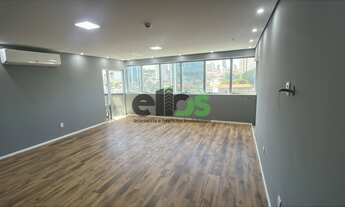 Imagem 2: Sala comercial com cozinha planejada, 02 sacadas, ar condicionado, 48,27m² para locação po