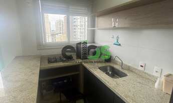 Imagem 4: Apartamento tipo stúdio MOBILIADO COMPLETO, 37m² c/ 01 dormitório, varanda, para locação