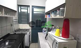 Imagem 3: Casa c/ 02 dormitórios, cozinha c/ modulados, quintal amplo, 140m² de terreno, à venda por