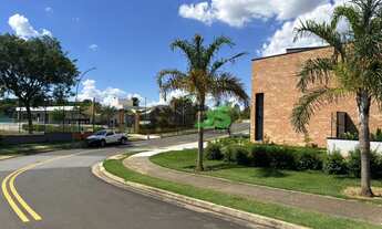 Imagem 2: Casa térrea de esquina, alto padrão, projeto moderno, 4 suítes, cinema, piscina aquecida e