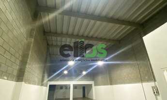 Imagem 2: Barracão/Galpão com 237m² de construção, mezanino, 02 banheiros para locação por R$5.000,0