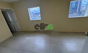 Imagem 7: Sala c/ 03 ambientes: 02 salas e 01 recepção, cozinha, 02 banheiros, 117m² p/ locação por