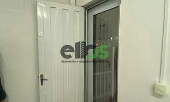 Imagem 7: Barracão/Galpão com 237m² de construção, mezanino, 02 banheiros para locação por R$5.000,0