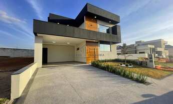 Imagem: Impecável Casa de Luxo no Residencial Lucilla