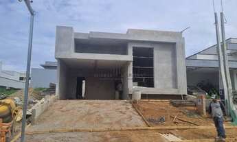 Imagem 2: Casa de Luxo em Condomínio no Jardins Di Roma, Indaiatuba-SP: 3 Quartos, 3 Suítes, 2 Salas