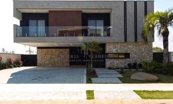 Imagem: Venda de Casa de Luxo em Condomínio Alto