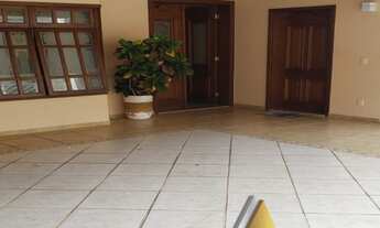 Imagem 3: Excelente casa localizada no condomínio Santa Teresa, com 5 dormitórios