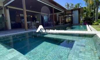 Imagem: Praia do Forte - PORTEIRA FECHADA - 5 suítes