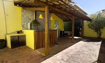 Imagem 3: Casa Imponente com Pé Direito Duplo e Espaço Gourmet 4/4 | 2 Suítes | 300m²