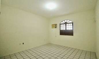 Imagem 6: Prédio Residencial com Galpão Comercial à Venda Excelente Oportunidade de Investimento