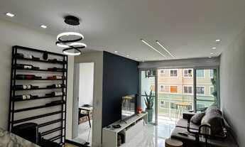 Imagem: Apartamento 2/4, suíte e varanda Condomínio