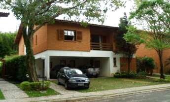 Imagem: 4 dormitórios sendo 4 suítes 470 m² útil