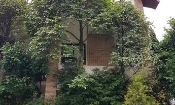 Imagem 2: Sobrado condomínio Palm Lane com 3 dormitórios sendo 3 suítes,3 salas,6 vagas, útil de 540