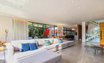 Imagem 4: Luxuosa casa em condomínio à venda em São Paulo-SP, Jardim Petrópolis: 3 quartos, 3 suítes