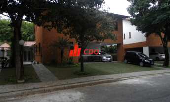 Imagem: Casa de alto padrão em condomínio no Horto